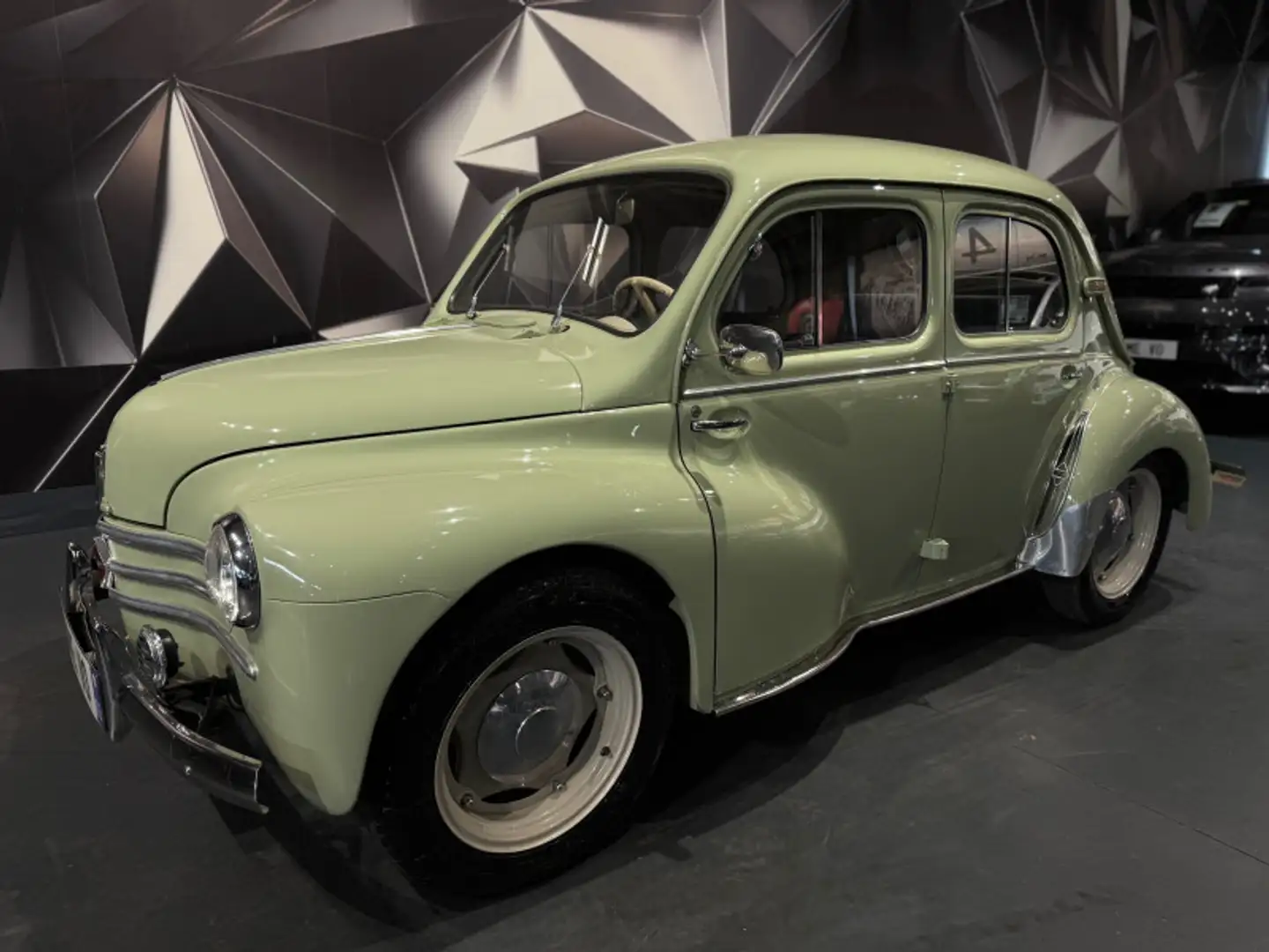 Renault R1062 Verde - 1
