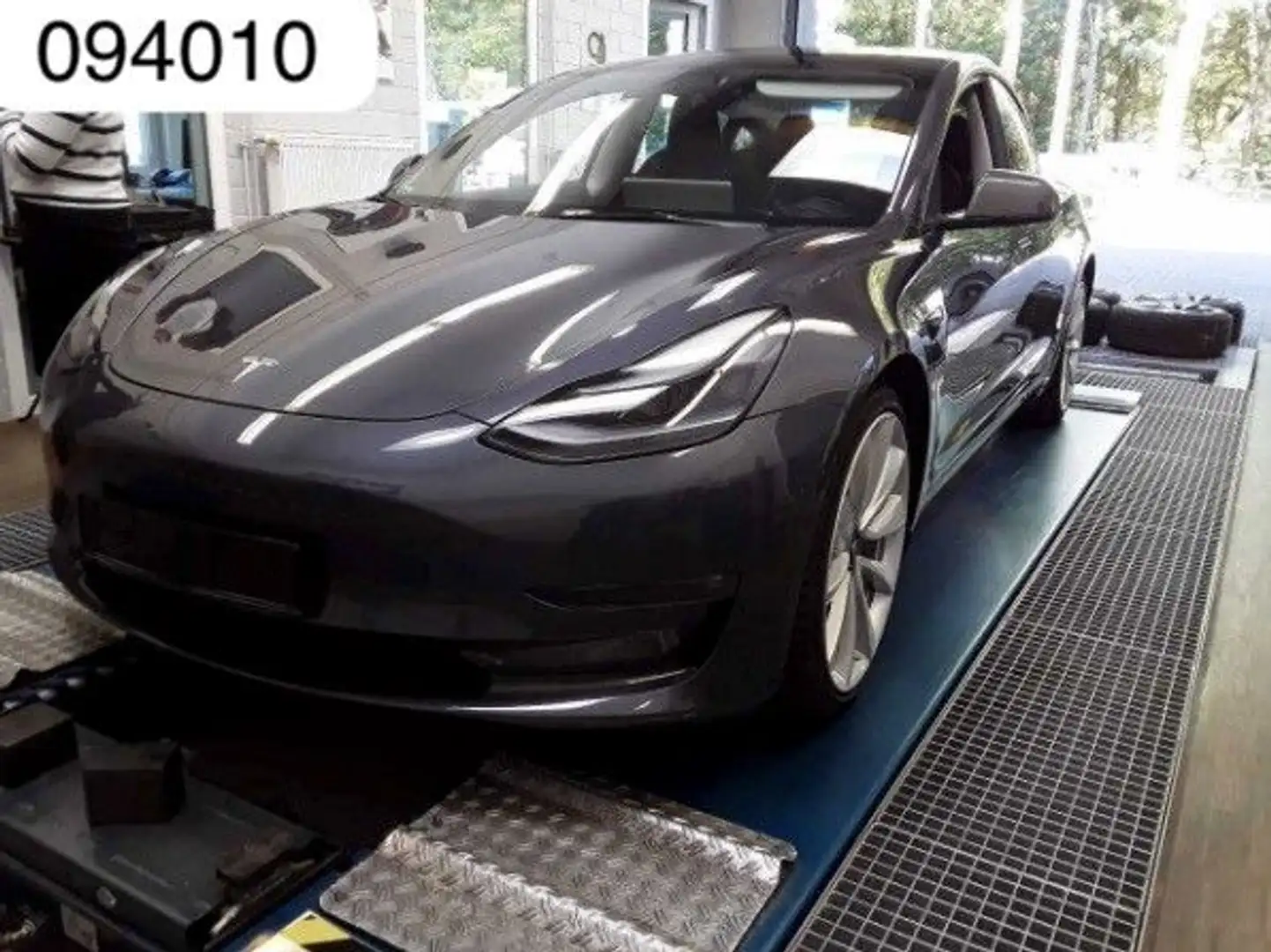 Tesla Model 3 Performance Dual 20"Autopilot 3 Wärmep. Grau - 1