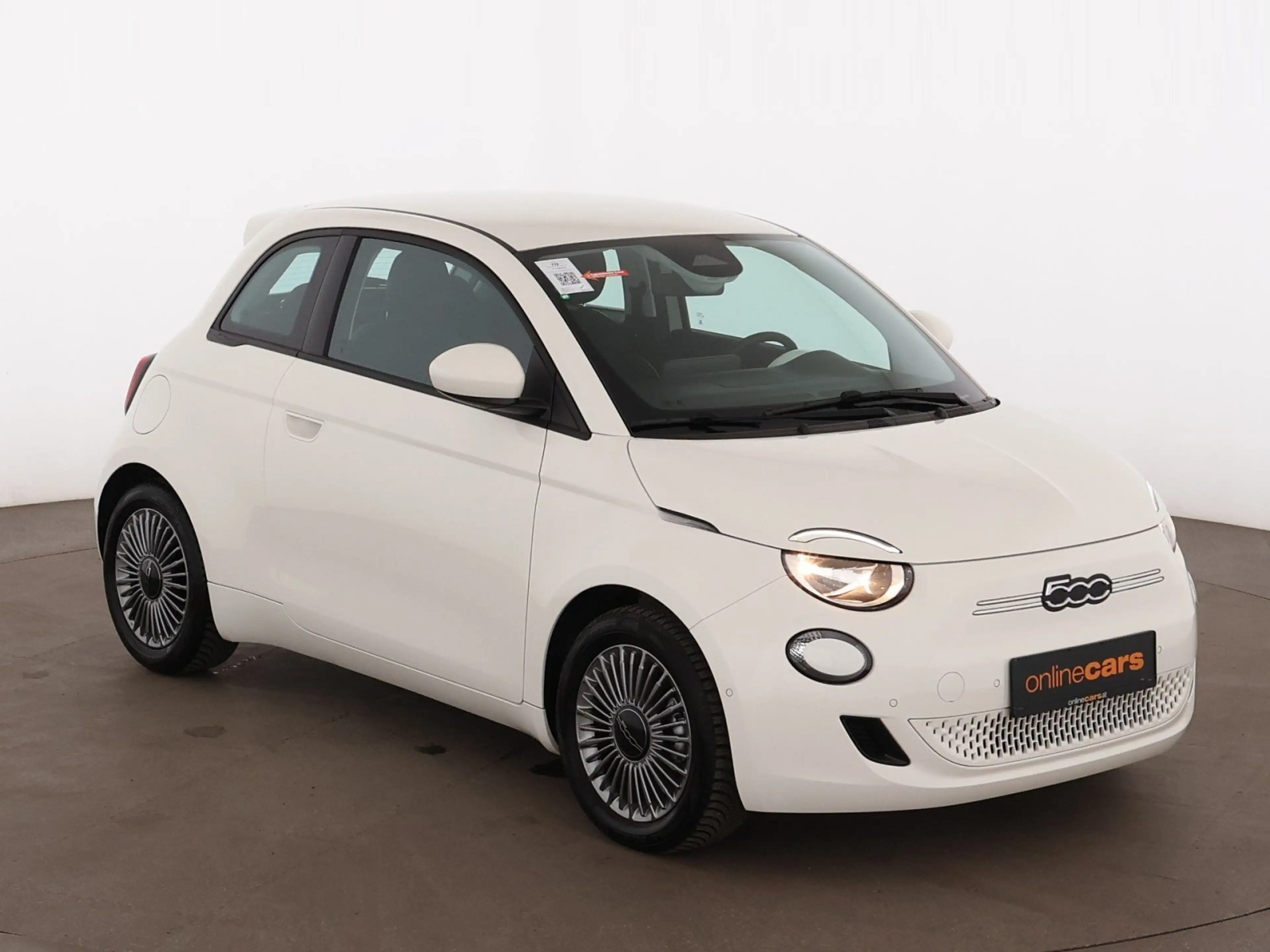 Fiat 500e 500 e 42kWh Aut NAVI SITZHZG R-CAM ASSIST TEMP — photo 4