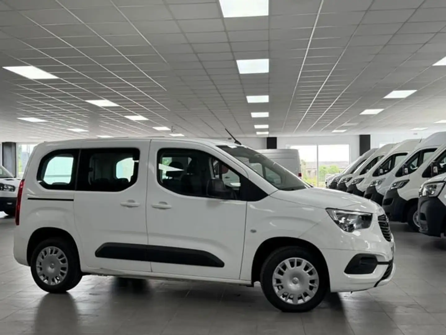 Opel Combo Life 1.5TD S/S Edition Plus L 100 Blanco - 2