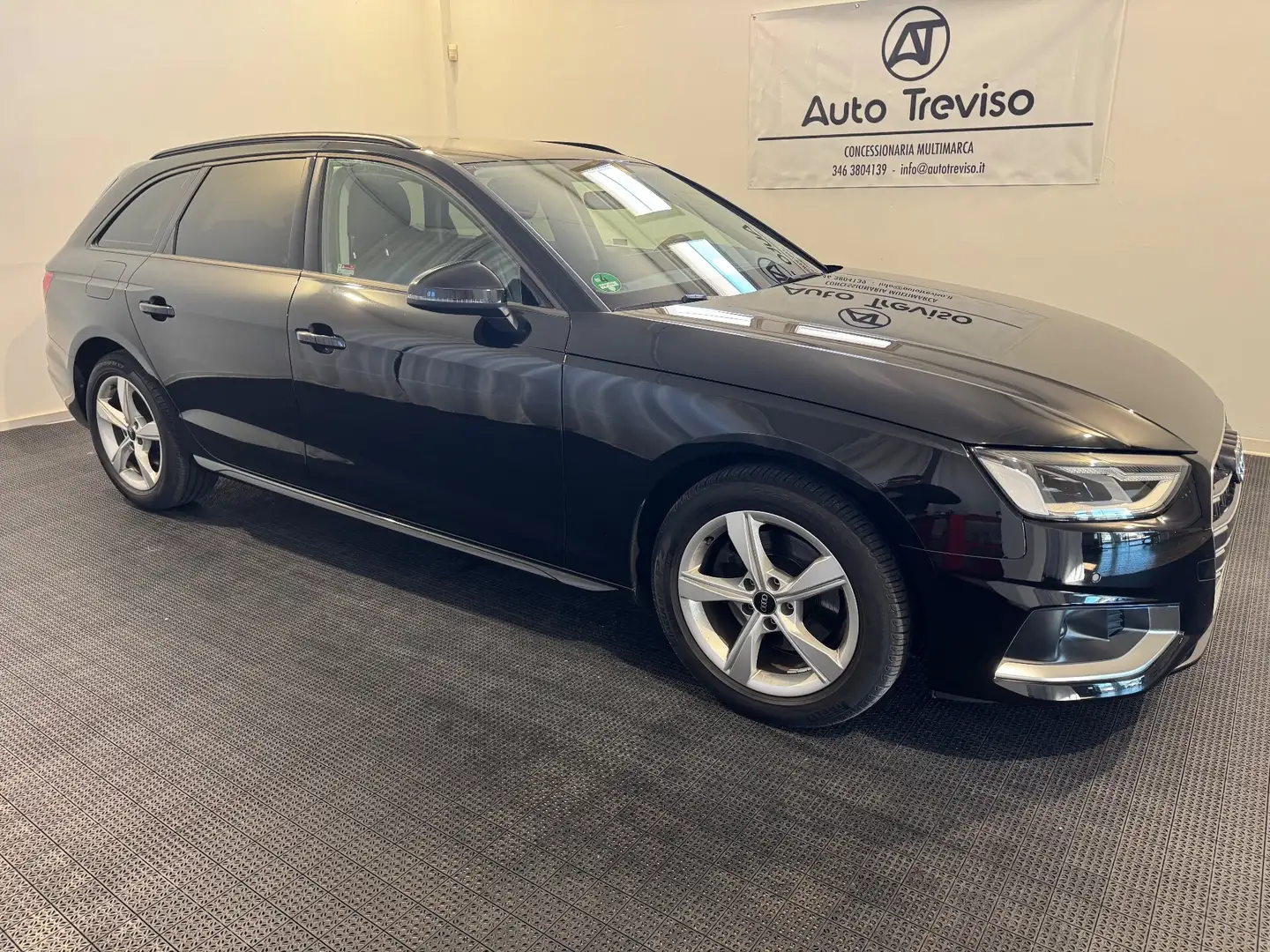 Audi A4 35 TDI/163 CV S tronic Business Advanced Noir - 2