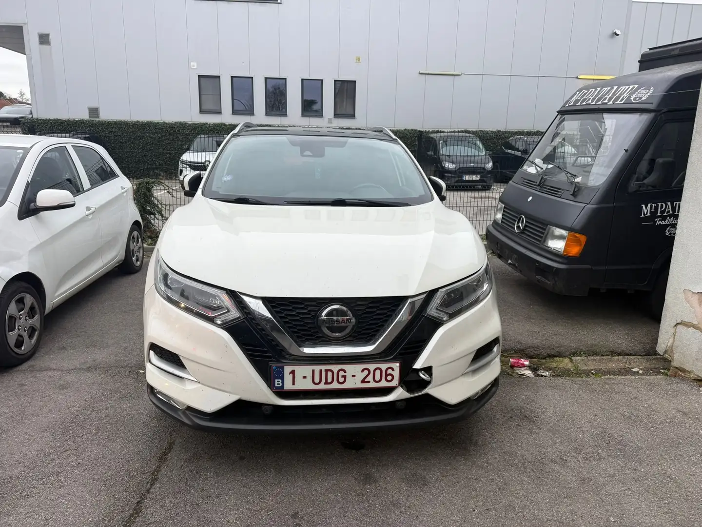 Nissan Qashqai Qashqai 1.2 ** Gearbox Problem** Blanc - 2