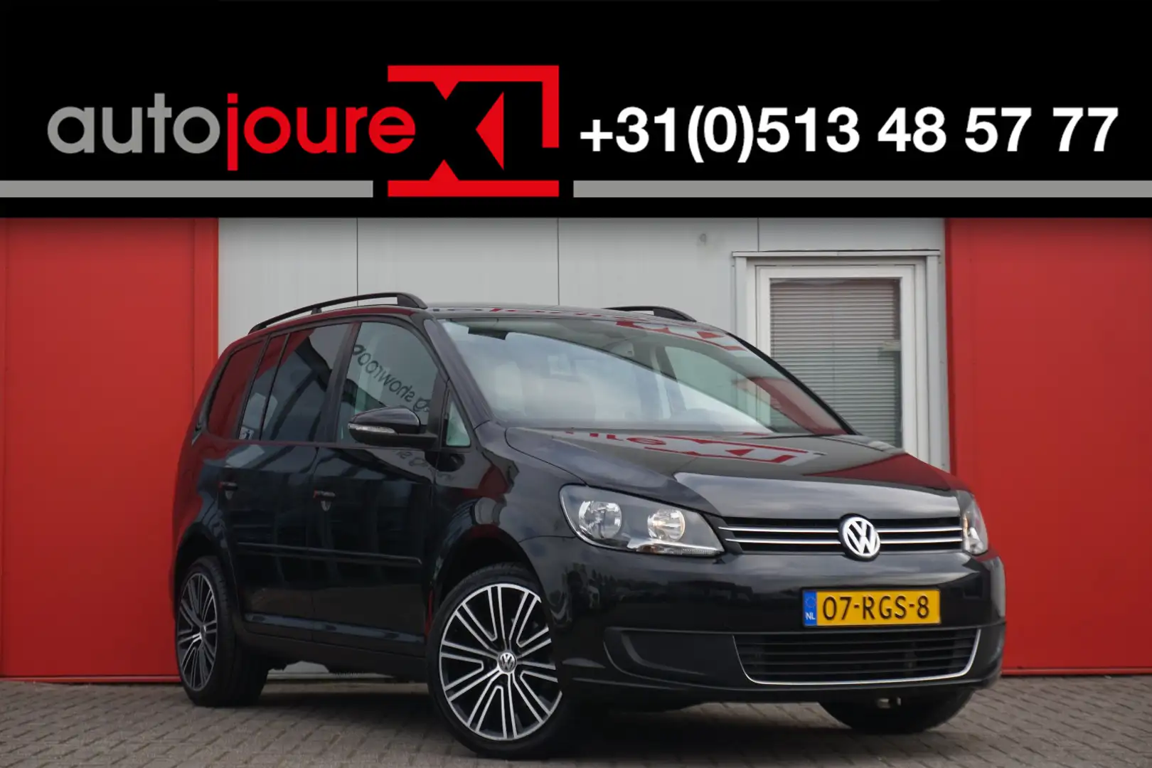 Volkswagen Touran 1.2 TSI Comfortline BlueMotion | Navigatie | Cruis Noir - 1
