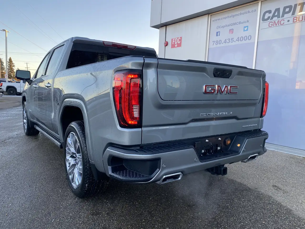GMC Sierra 1500 снимка GMC Sierra 1500