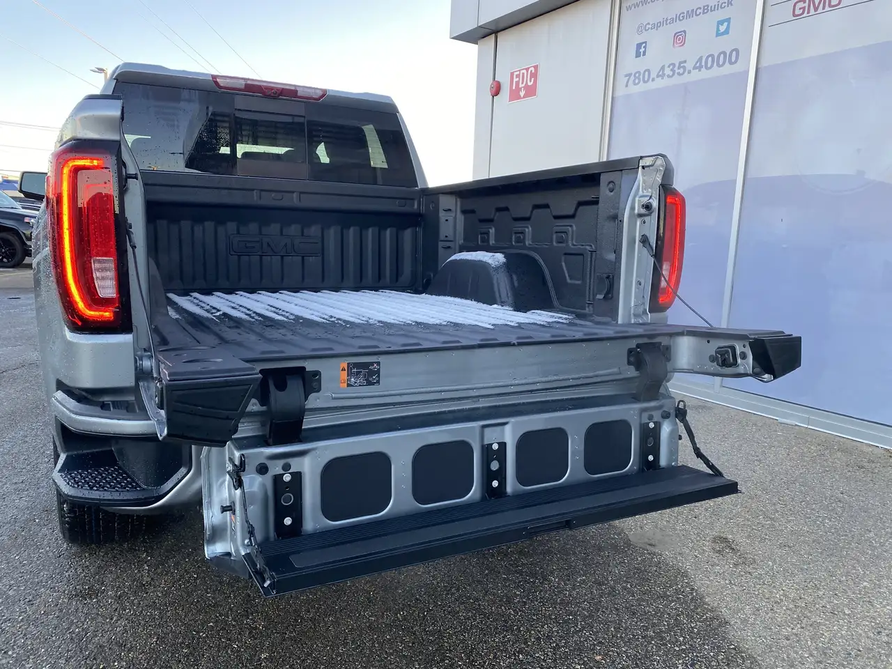 GMC Sierra 1500 снимка GMC Sierra 1500