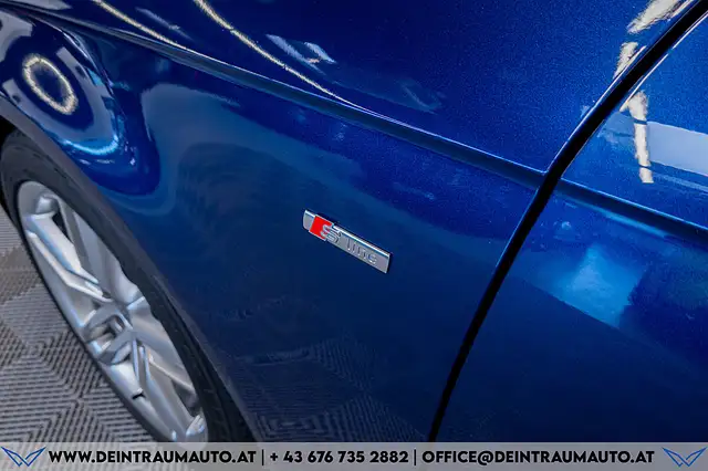 Audi A4 view 7