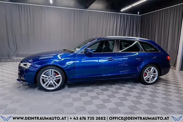 Audi A4 view 6