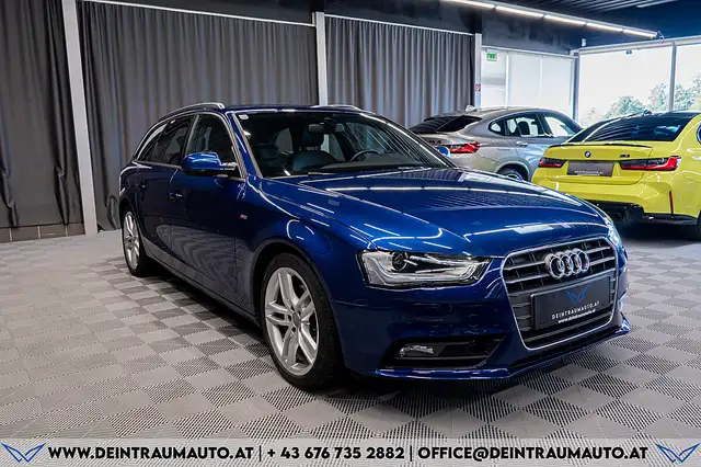 Audi A4 view 4