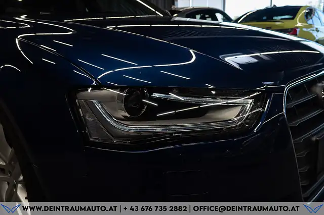 Audi A4 view 5