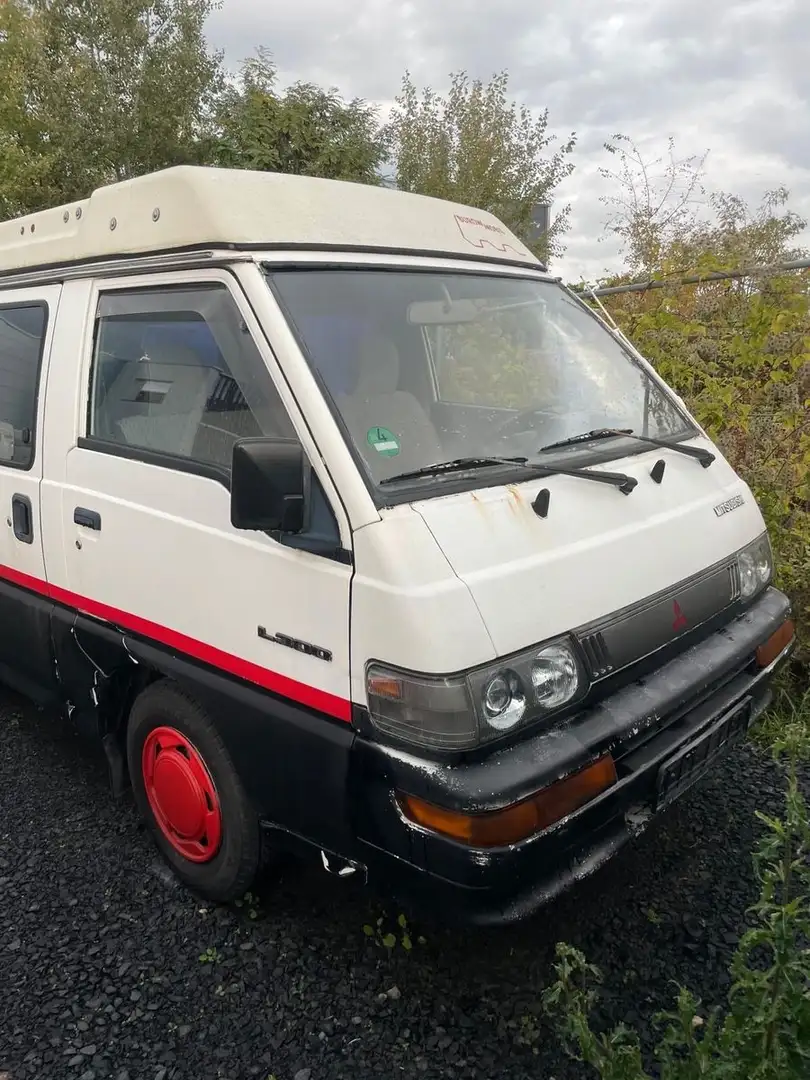 Mitsubishi L300 Weiß - 1