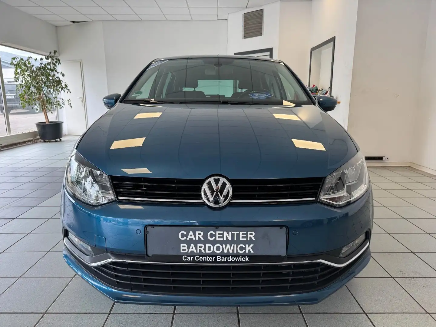 Volkswagen Polo V Lounge   *** Klimaautomatik+Tempomat** Blauw - 2