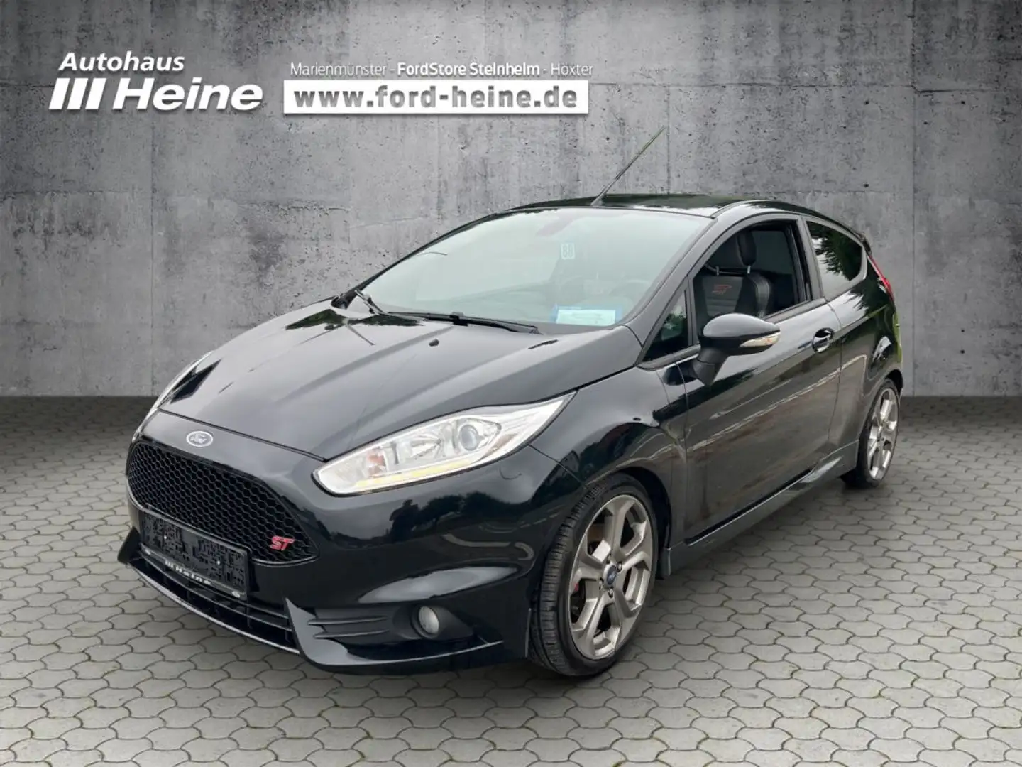 Ford Fiesta 1.6 EcoBoost ST Black - 1