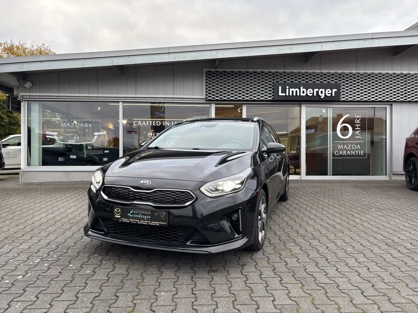 Kia Ceed / cee'd Sportswagon 1.6 Plug in Hybrid, Platinum Edition P Schwarz - 1