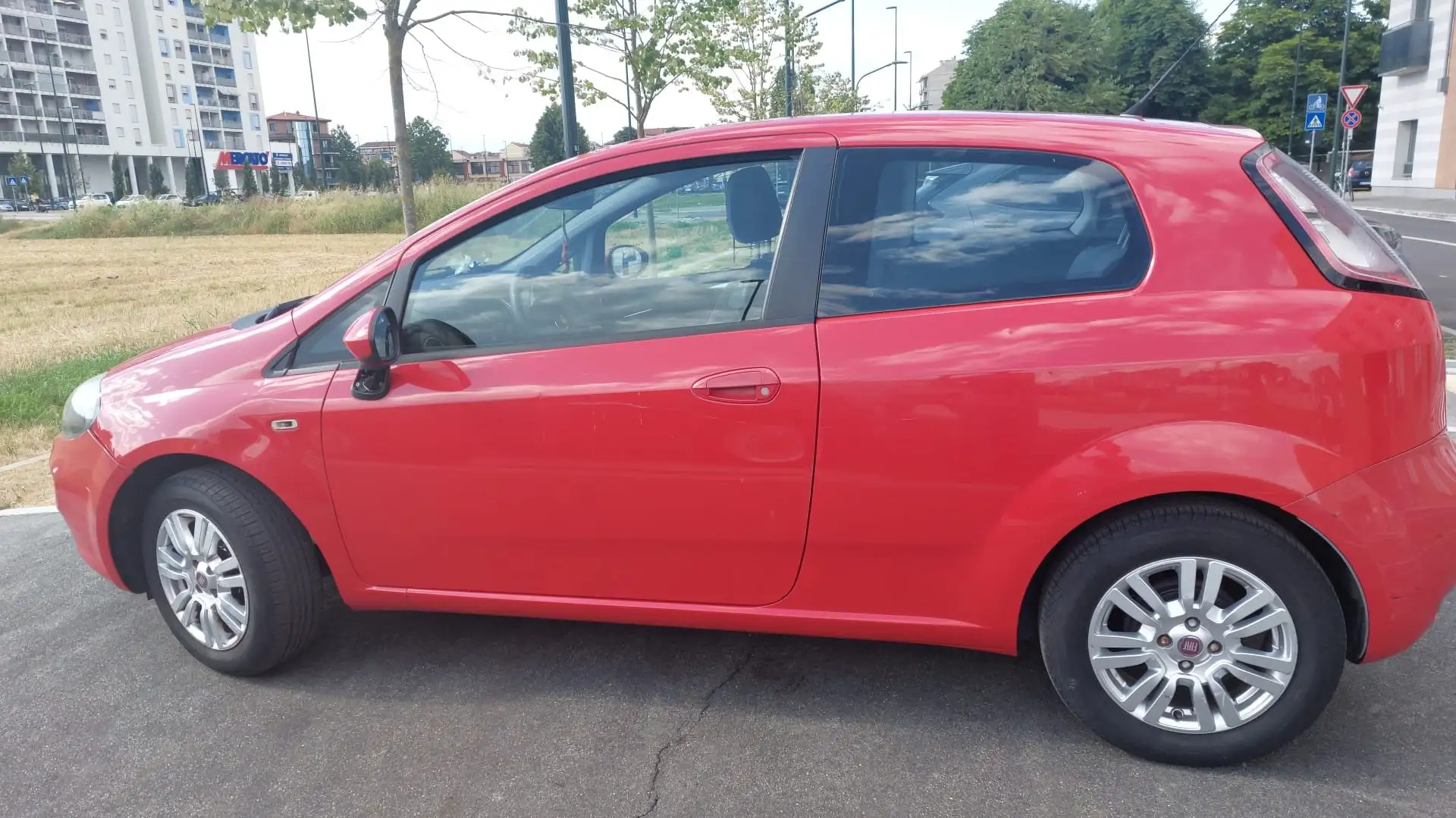 Fiat Grande Punto Grande Punto 3p 1.2 Actual s Rosso - 2