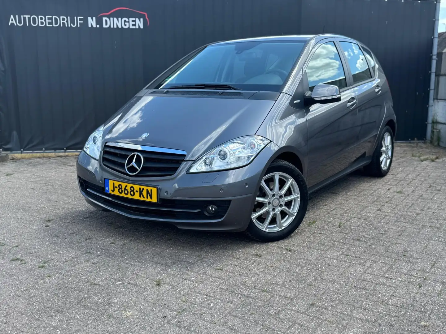 Mercedes-Benz A 180 Business Class Avantgarde automaat 92dkm Gris - 1