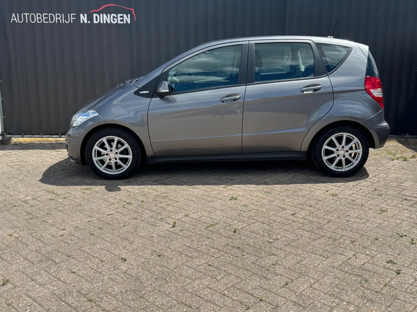 Mercedes-Benz A 180 Business Class Avantgarde automaat 92dkm Gris - 2