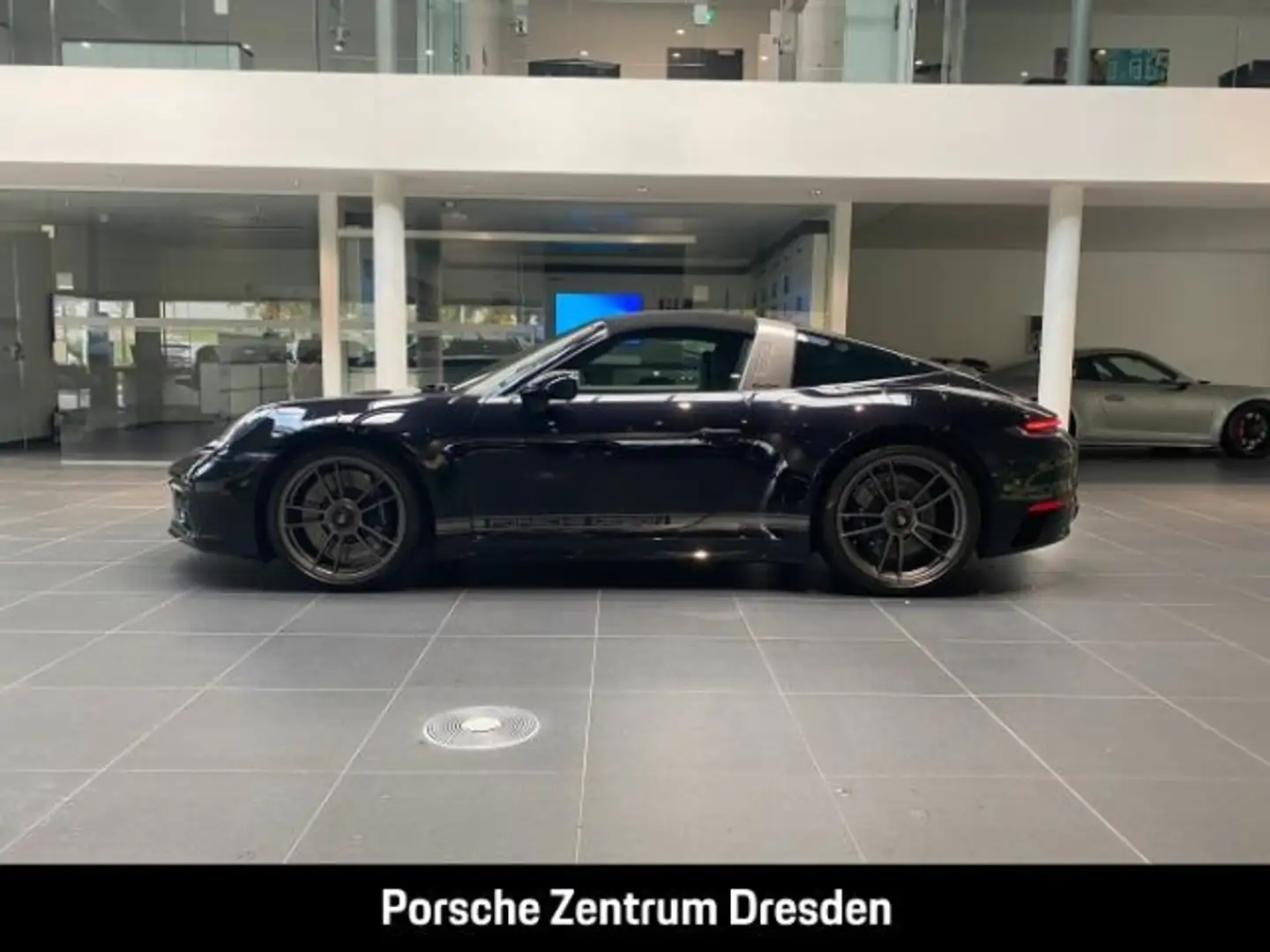 Porsche 992 (911) Edition 50 Jahre Design Schwarz - 2