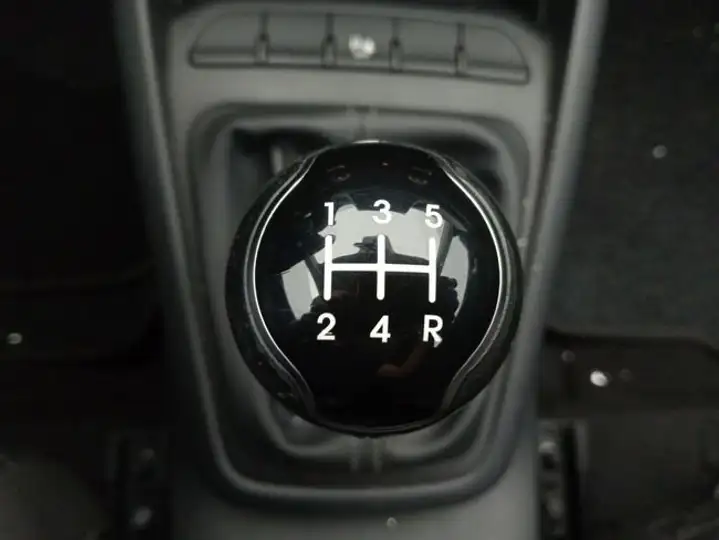 Kia Rio 2024, foto 16