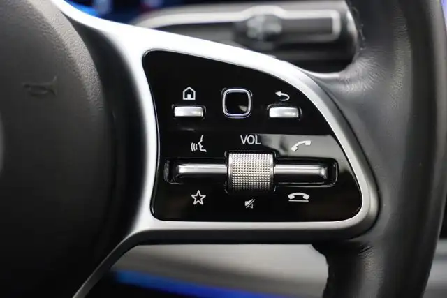 Mercedes-Benz GLE view 19