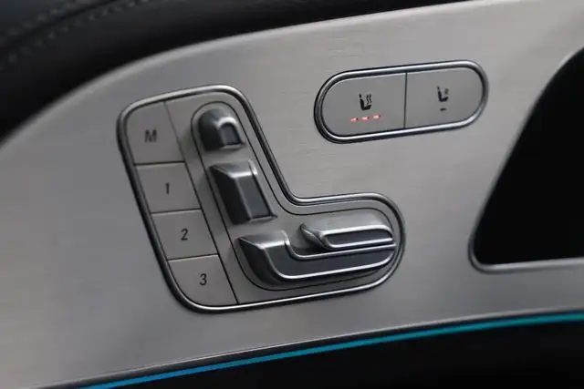 Mercedes-Benz GLE view 23