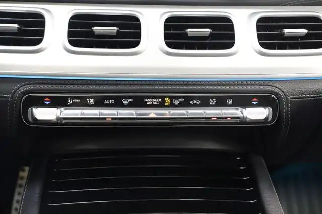 Mercedes-Benz GLE view 17
