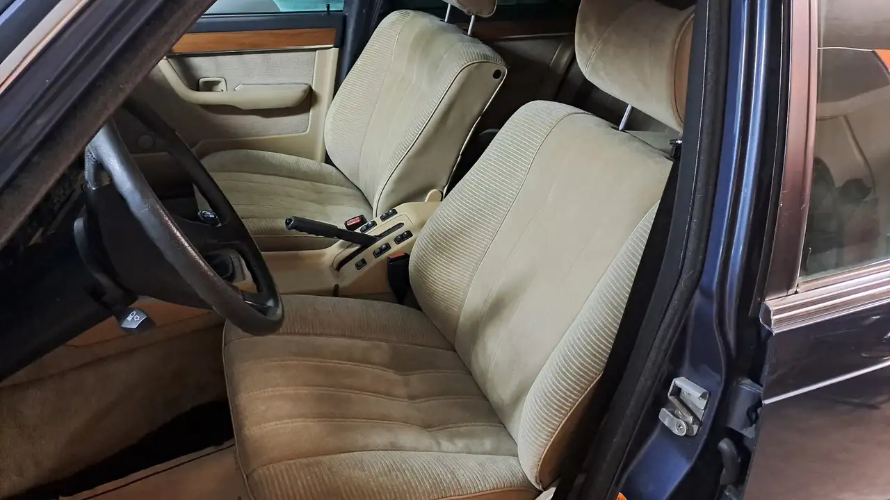 BMW 735i 3.5, foto 5