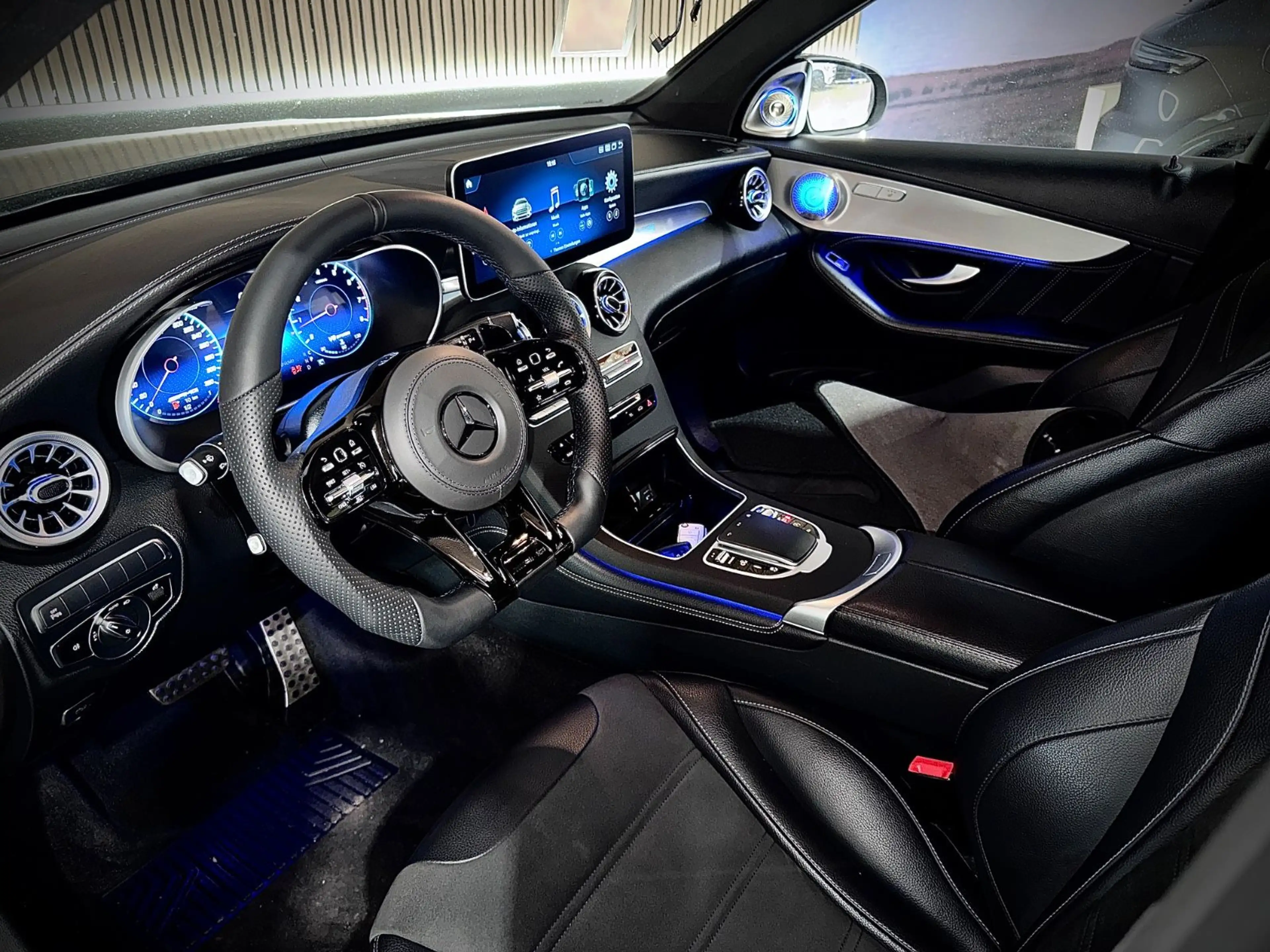 Mercedes-Benz GLC 63 AMG *4-MATIC*VIRTUAL*BURMESTER*KAMREA* — photo 10