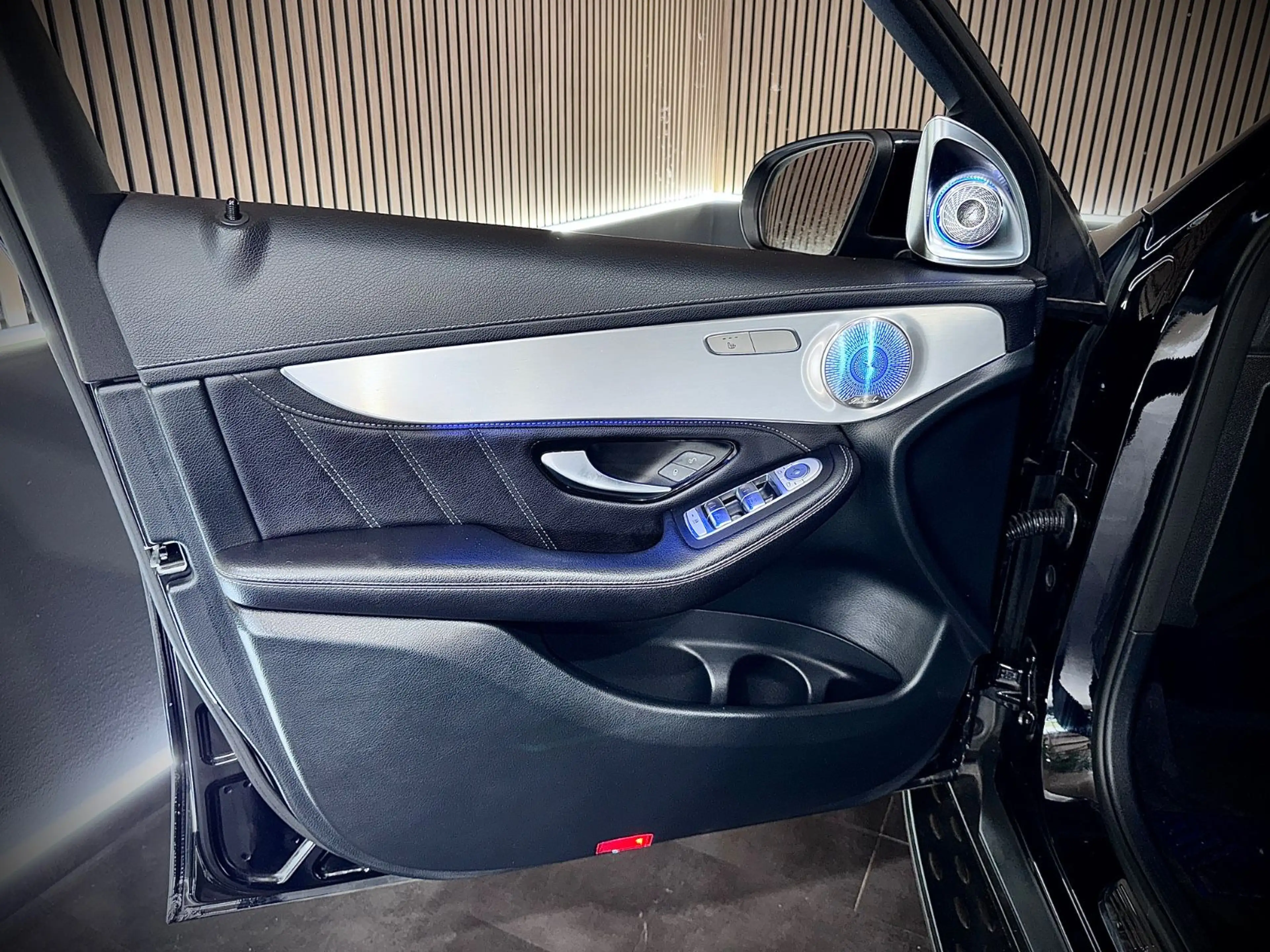 Mercedes-Benz GLC 63 AMG *4-MATIC*VIRTUAL*BURMESTER*KAMREA* — photo 9