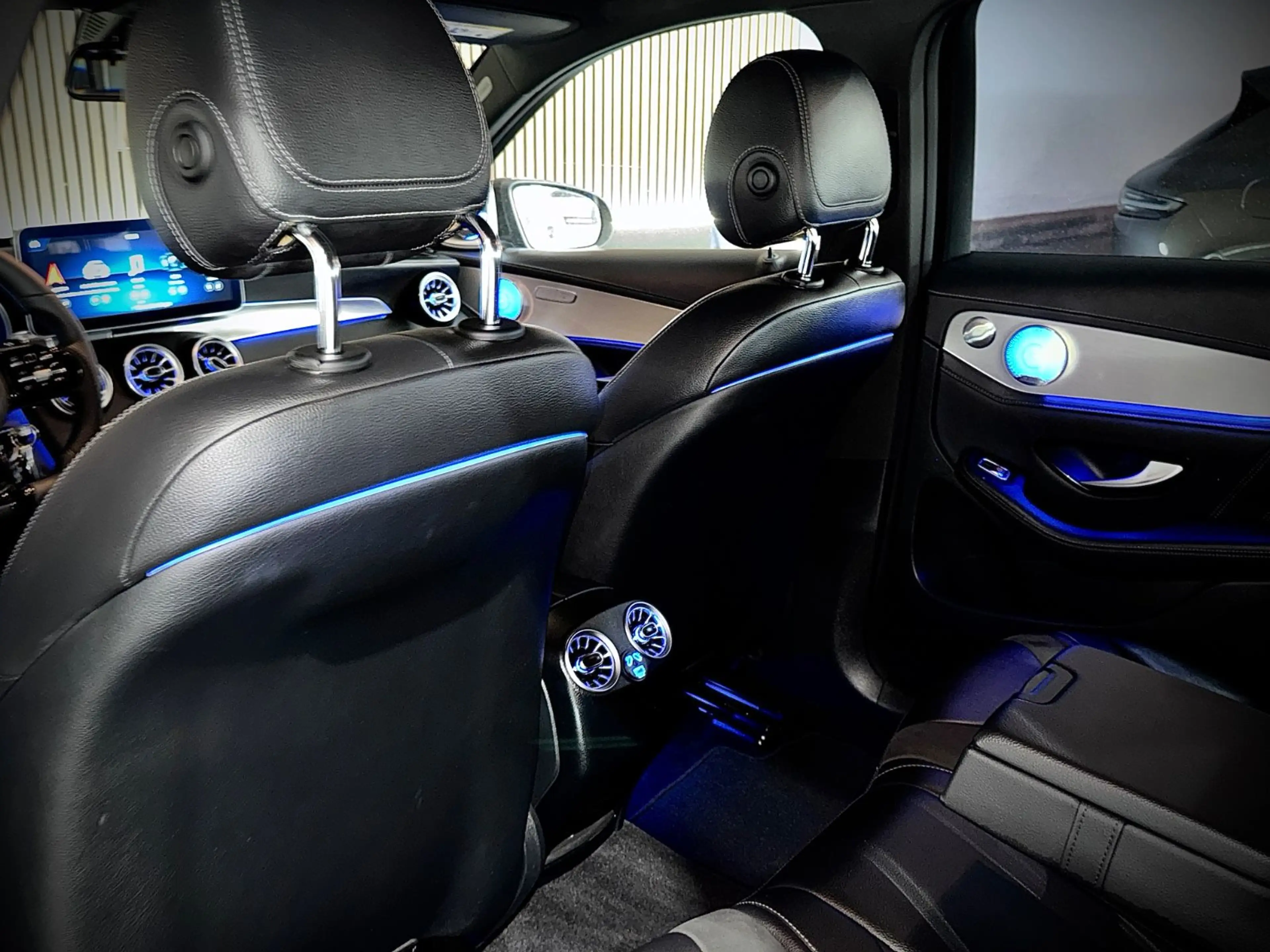 Mercedes-Benz GLC 63 AMG *4-MATIC*VIRTUAL*BURMESTER*KAMREA* — photo 14