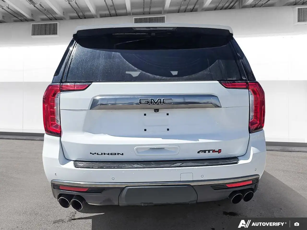 GMC Yukon снимка GMC Yukon