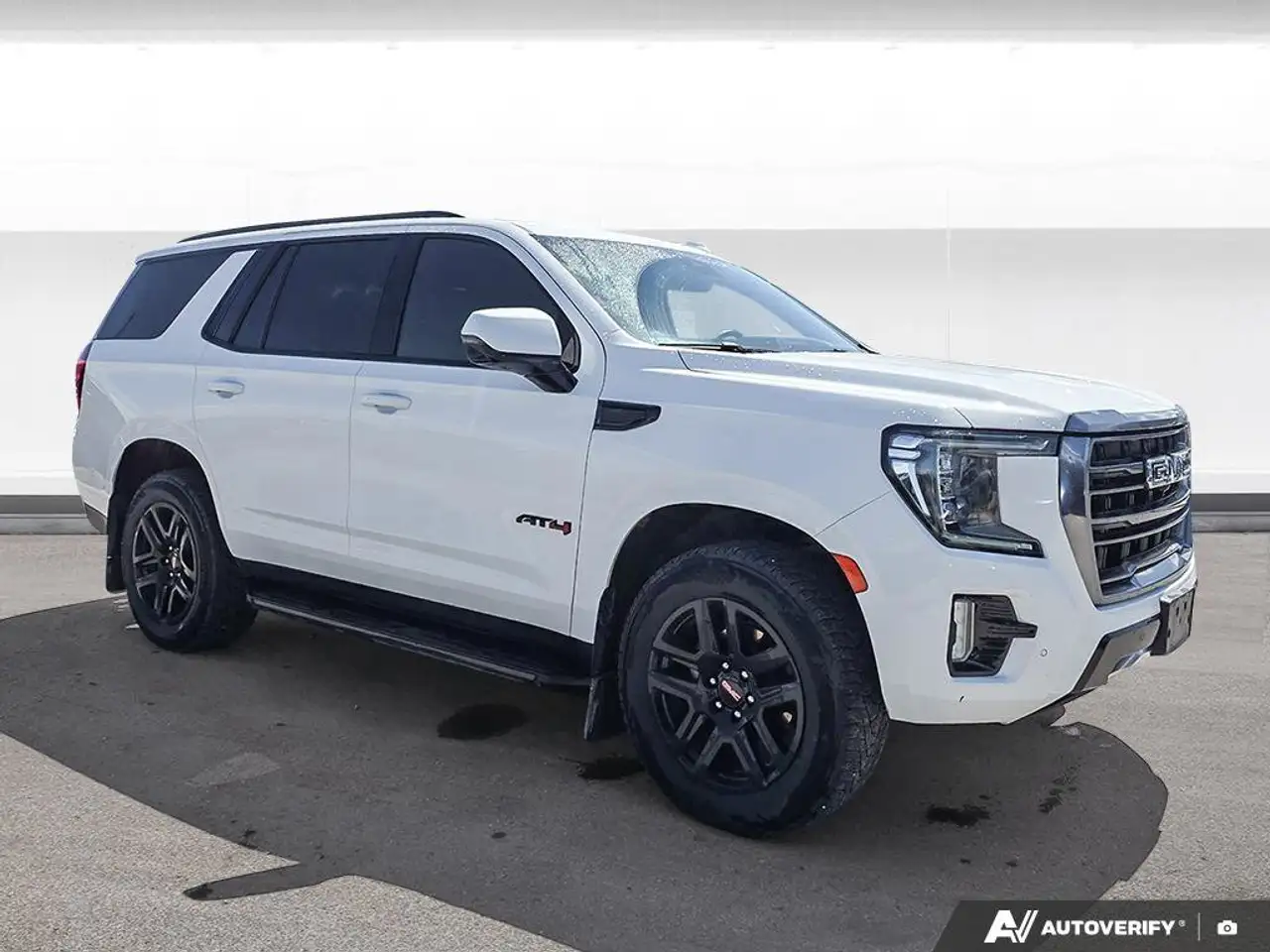 GMC Yukon снимка GMC Yukon