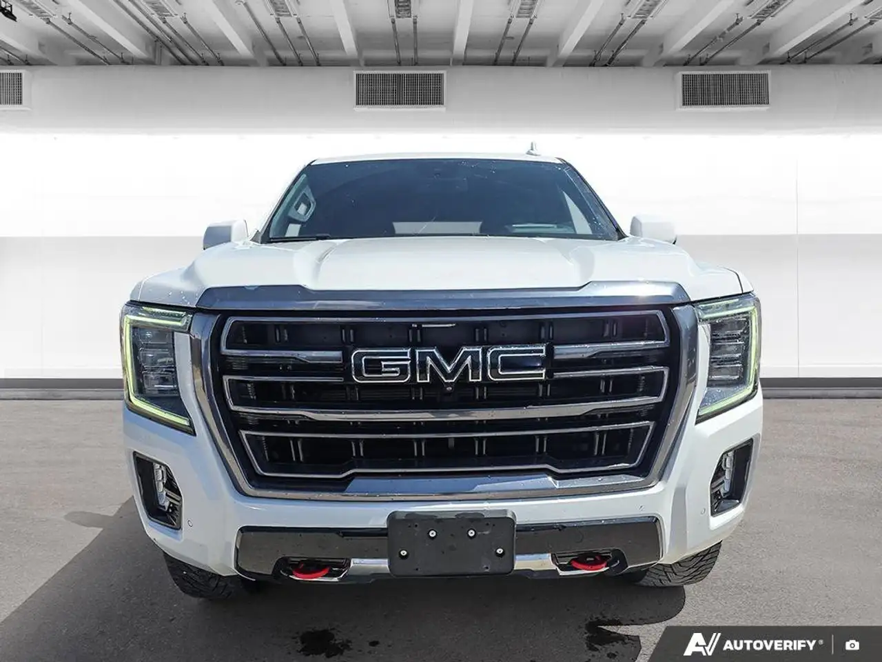 GMC Yukon снимка GMC Yukon
