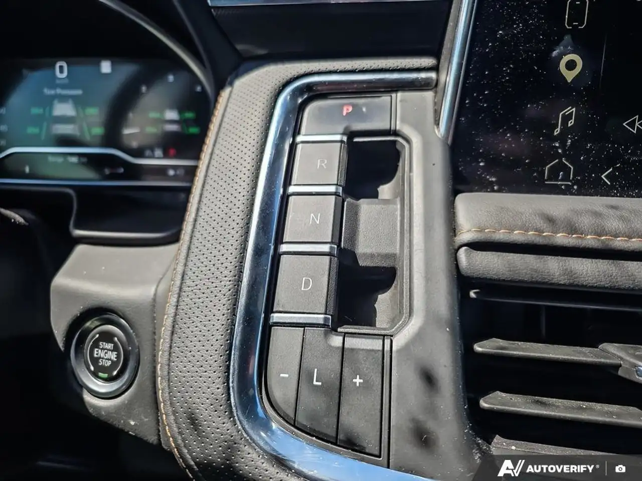 GMC Yukon снимка GMC Yukon