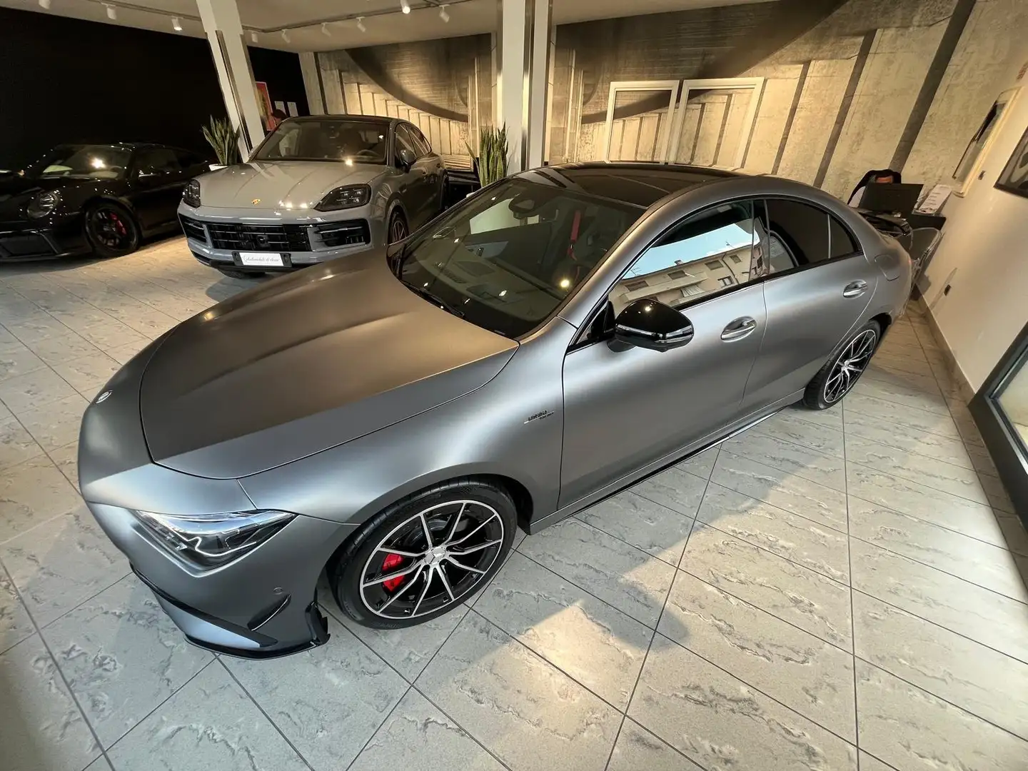 Mercedes-Benz CLA 35 AMG Coupe Race Edition 4matic auto-UFFICIALE MERCEDES! Gris - 2