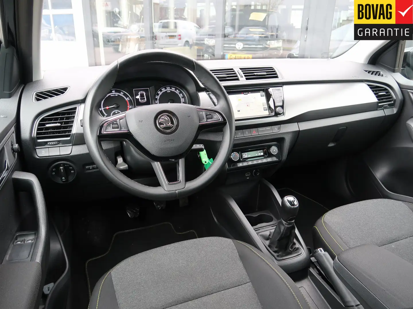 Skoda Fabia 1.0 TSI Business Edition | navigatie | stoelverw | Zwart - 2