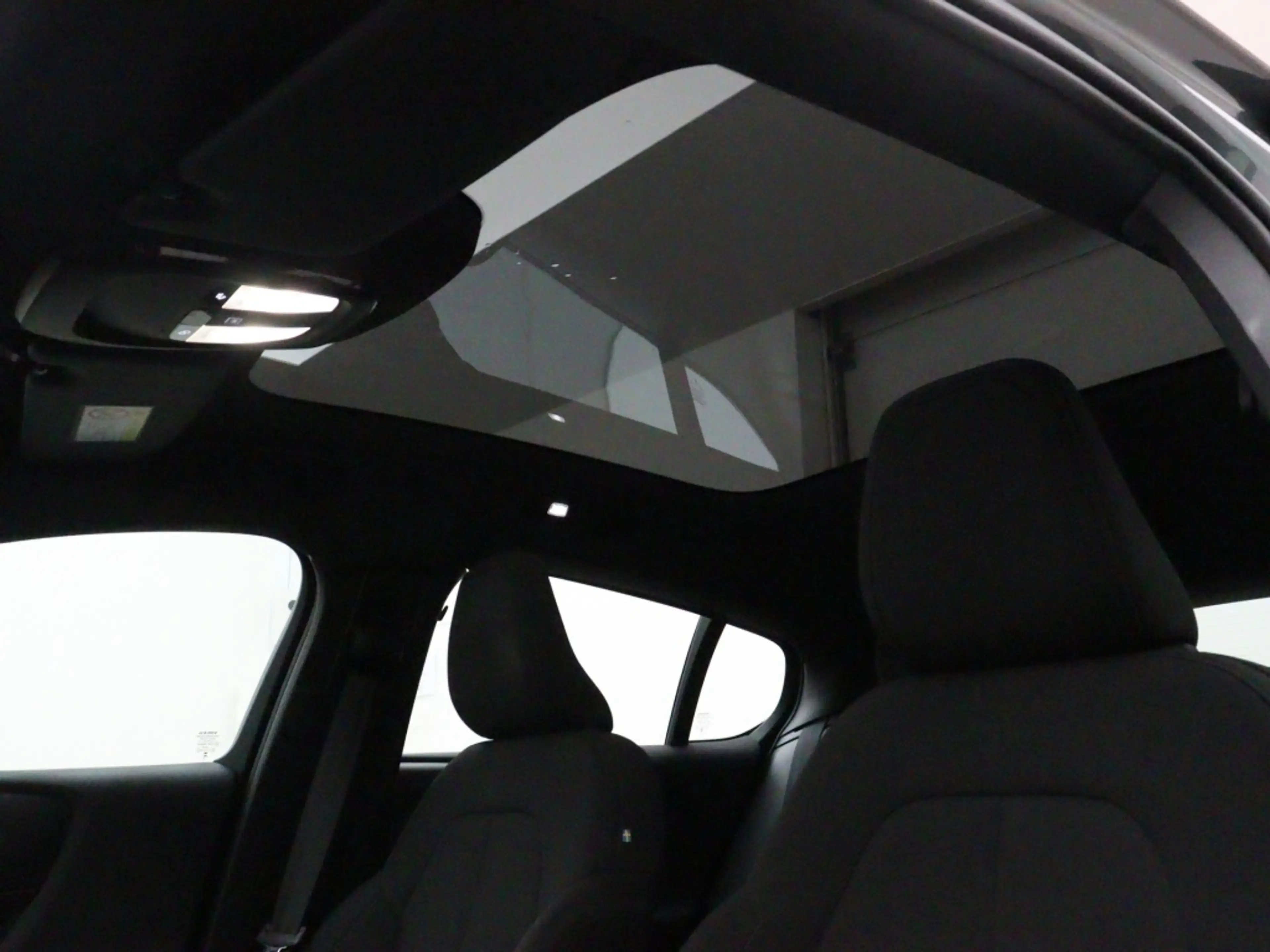 Volvo EC40 EXTENDED RANGE PLUS 20INCH GOOGLE MAPS STOELVERWAR — photo 15