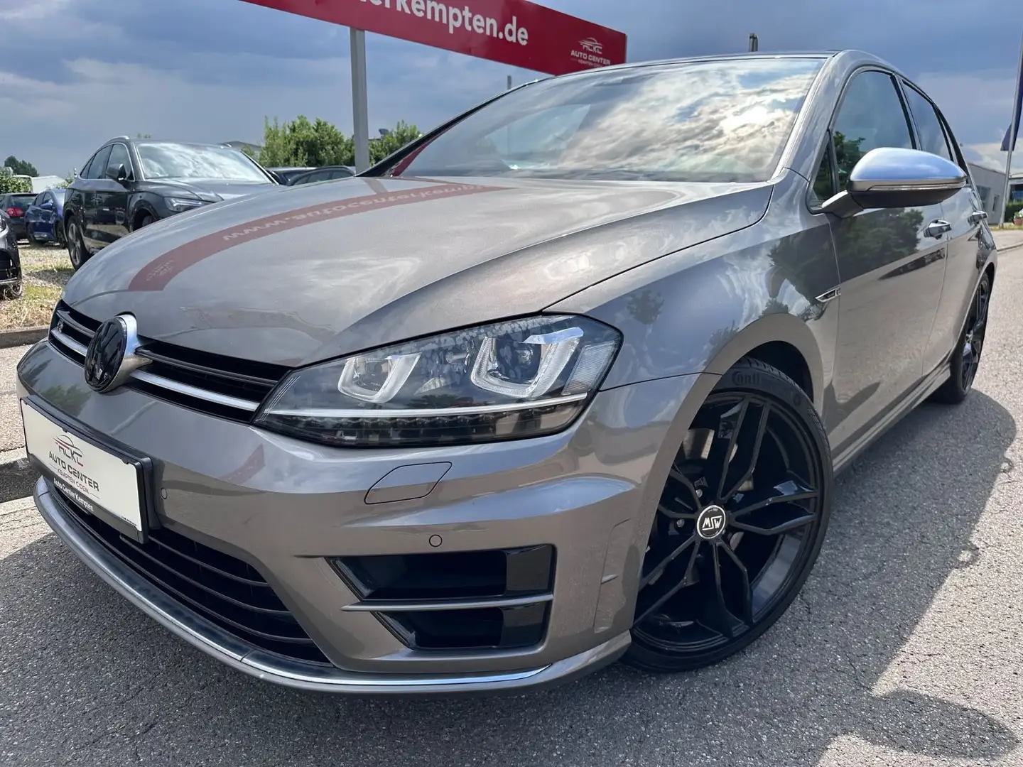 Volkswagen Golf VII Lim. R BMT 4Motion*Panorama*Kamera* Grigio - 1