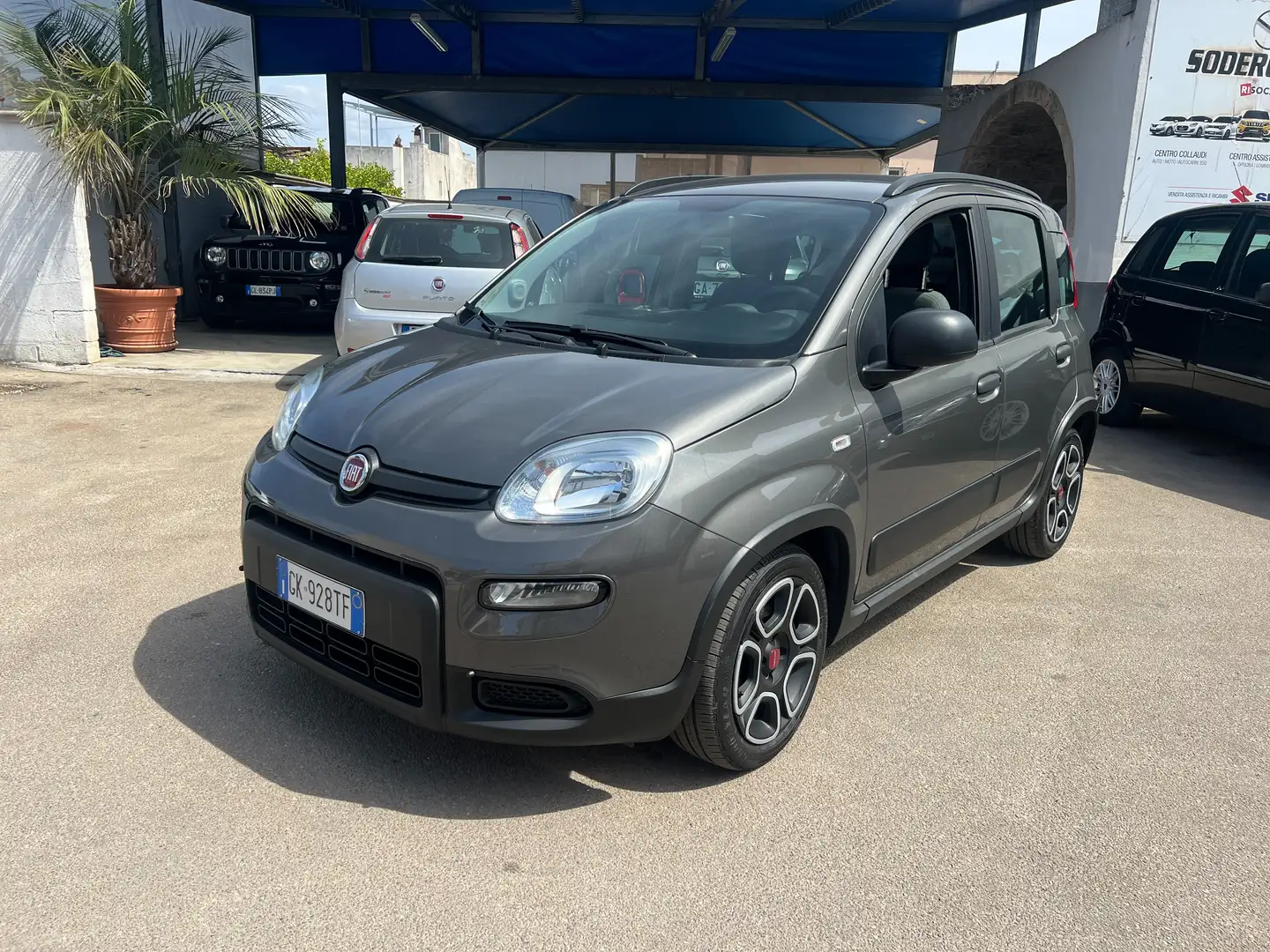 Fiat Panda Panda 1.0 firefly hybrid 70cv City Life Grau - 1