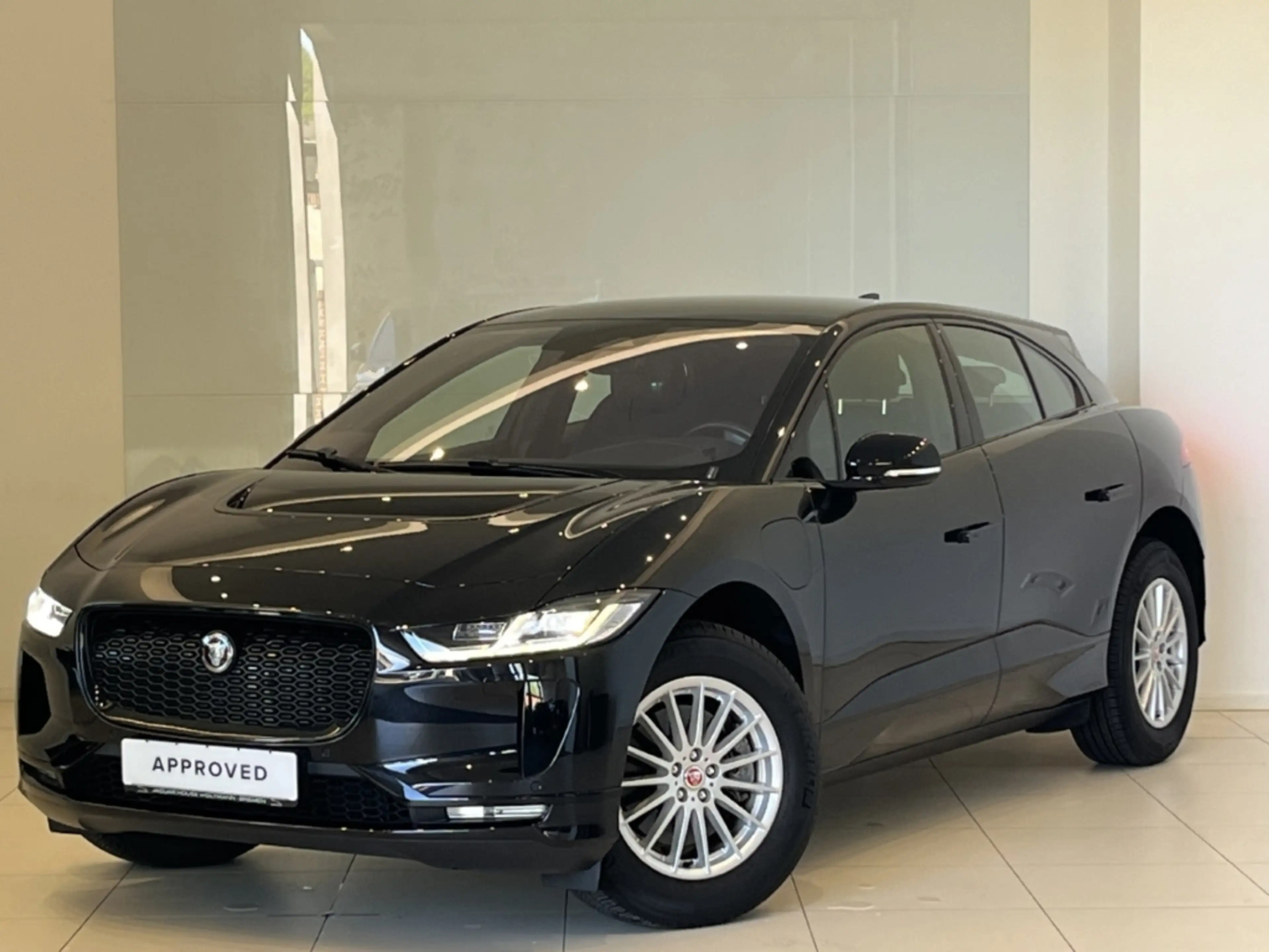 Jaguar I-Pace EV400 S StandHZG Panorama Meridian — photo 11