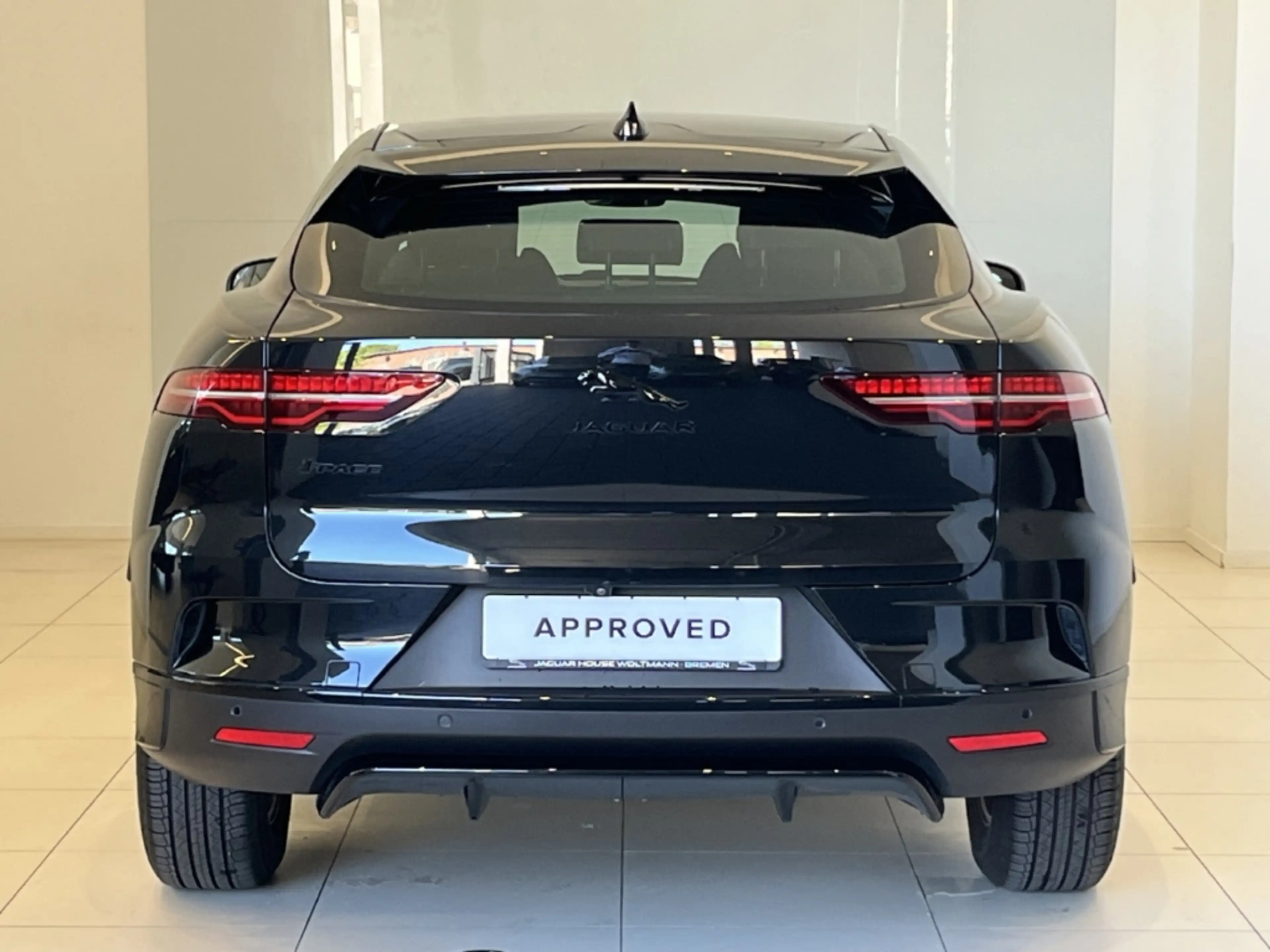 Jaguar I-Pace EV400 S StandHZG Panorama Meridian — photo 8