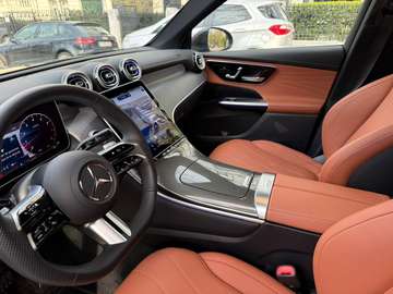 GLC 200 AMG Line FULL OPTION