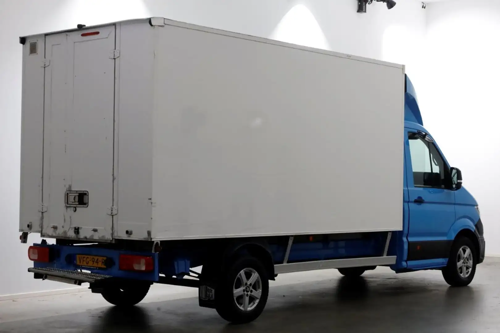 Volkswagen Crafter 35 2.0 TDI E6 Bakwagen met achterdeuren 2 Persoons Blauw - 2