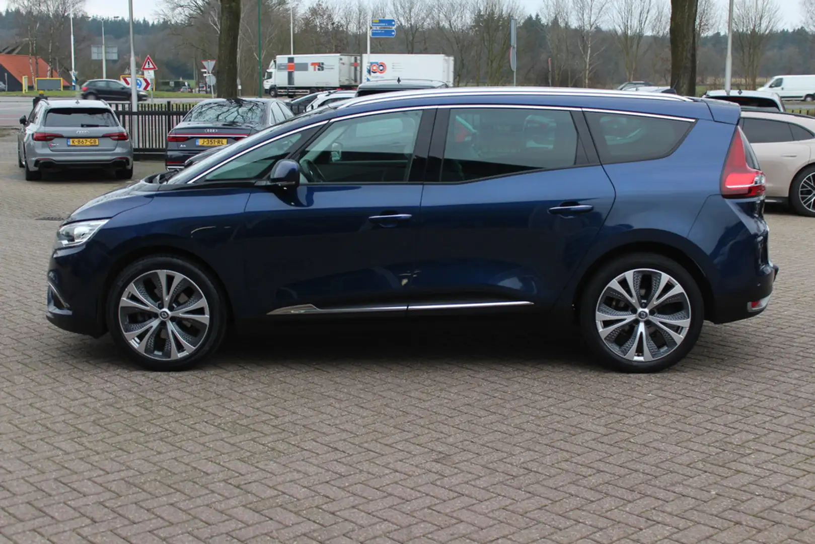 Renault Grand Scenic 1.2 TCe Intens 7p. / Camera / Navigatie / 20'' / H Blauw - 1