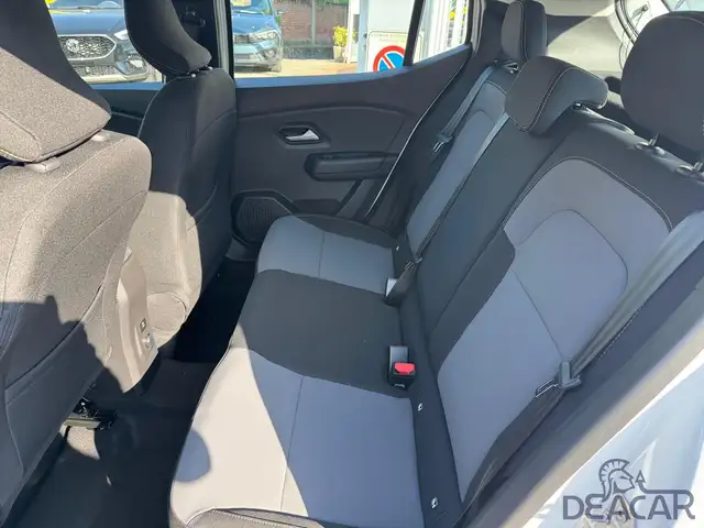 Dacia Sandero view 7