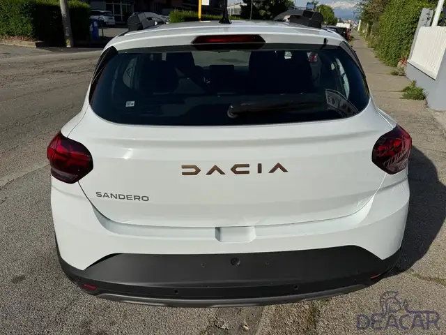 Dacia Sandero view 9