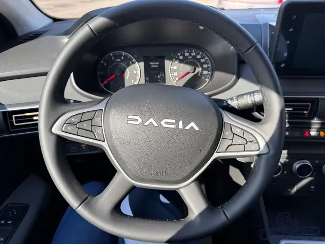 Dacia Sandero view 2
