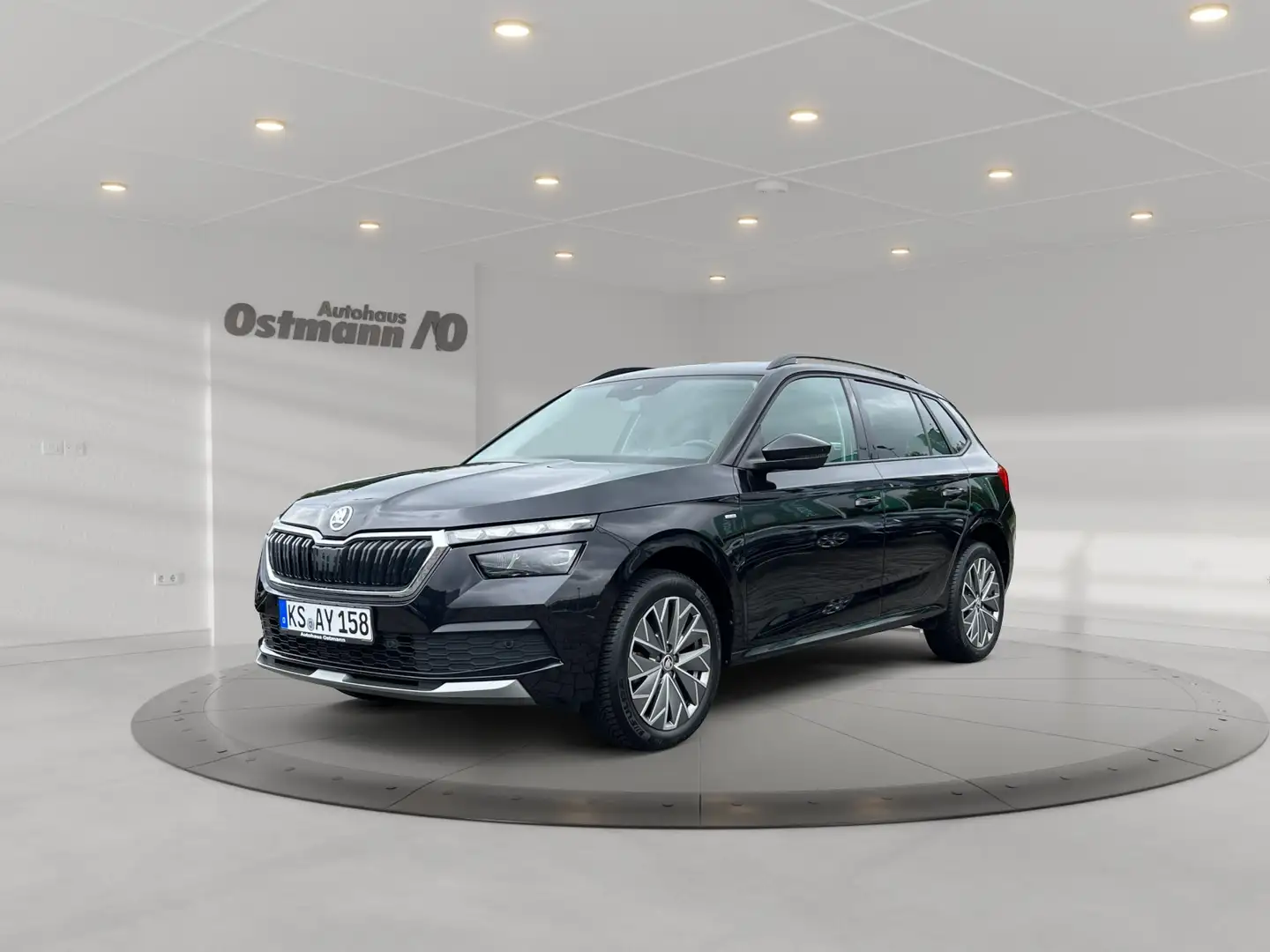 Skoda Kamiq Clever 70kw TSI *Standheizung*WSS beheizbar Negro - 2