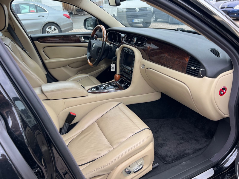 Jaguar XJ 2.7 D XJ6 Sovereign — photo 7