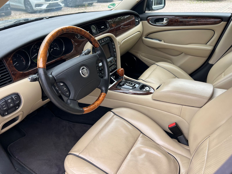 Jaguar XJ 2.7 D XJ6 Sovereign — photo 11