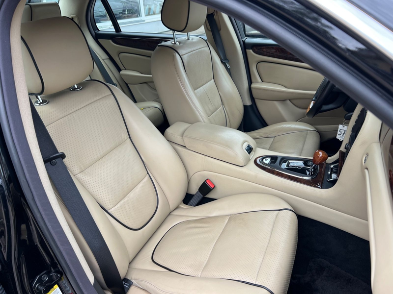 Jaguar XJ 2.7 D XJ6 Sovereign — photo 8